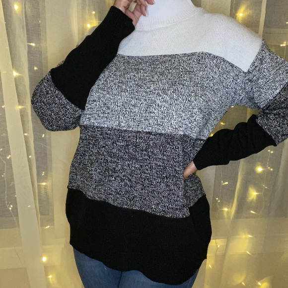 Color block sweater. - Picture 2 of 3